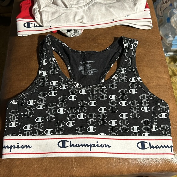 4 Pack Champion Sports Bras! 🤩 - Picture 5 of 8